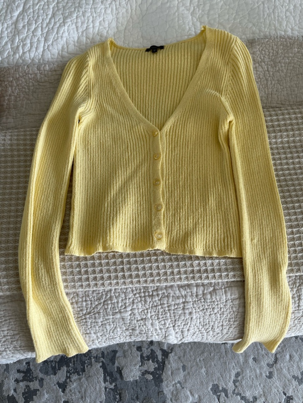 Dynamite Pale Yellow Ribbed V-Neck Button-Up Sweater